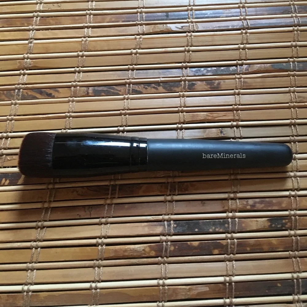 BareMinerals Bare Escentuals Perfecting Face Brush